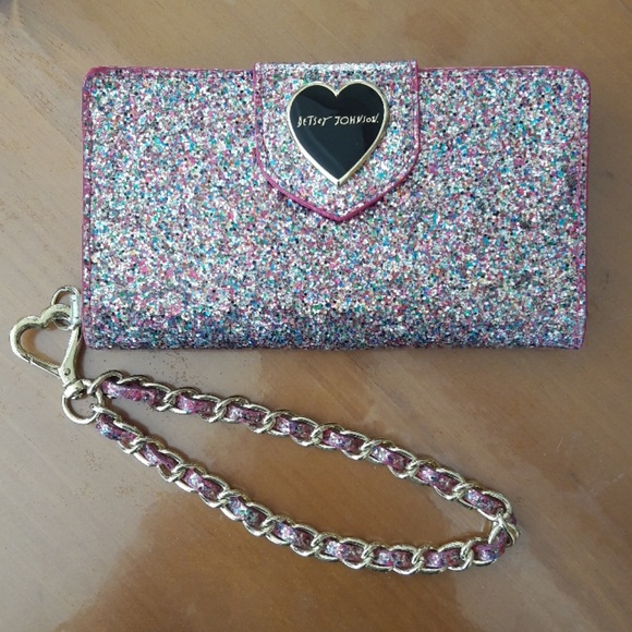 Betsey Johnson Handbags - Betsey Johnson Wristlet Wallet
